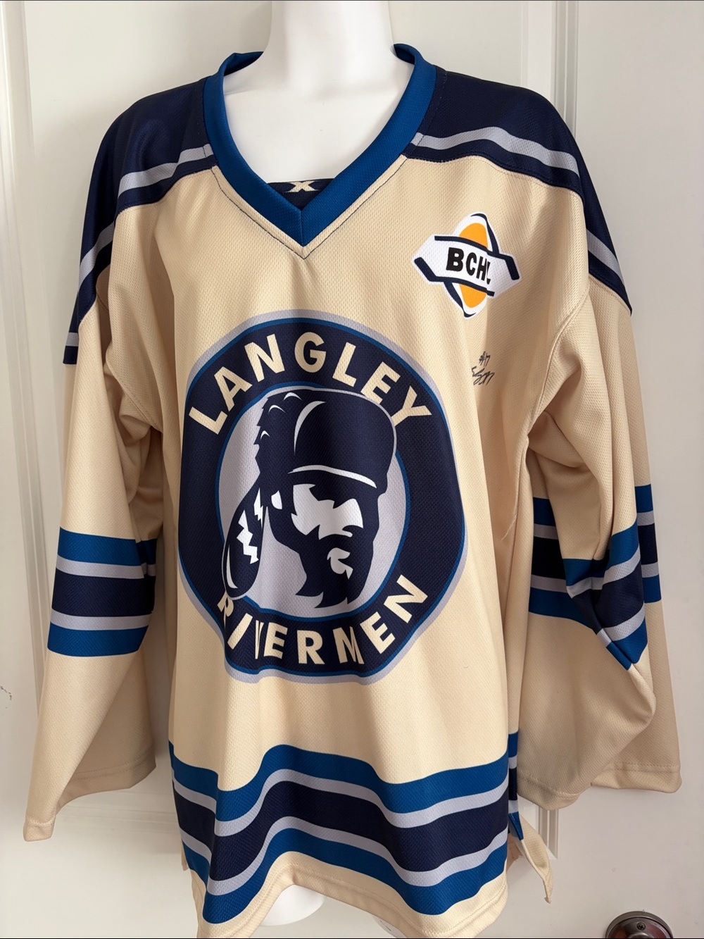 Langley Rivermen Beige and Navy BCHL Official Hockey Jersey autographed